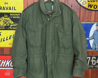 Small Reg. Authentic 1982 US Army Vintage M-65 Field Jacket