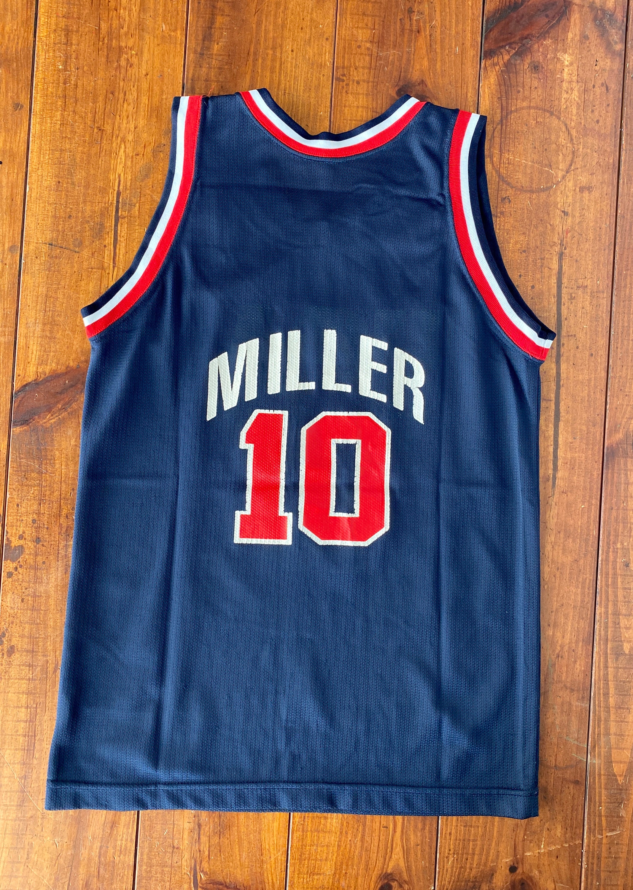 Youth L 14-16. Vintage 90s Champion NBA USA Dream Team #10