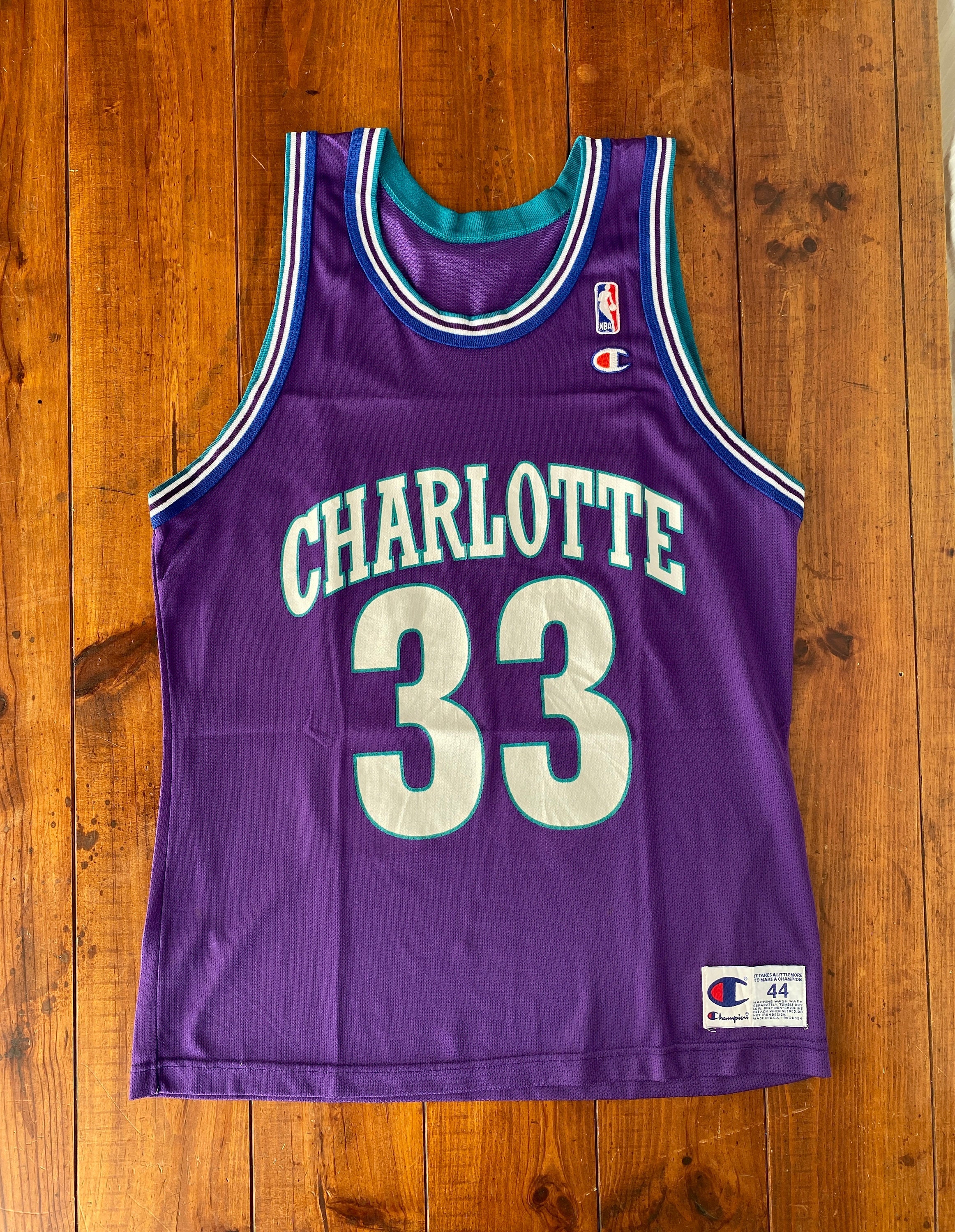 Vintage Champion NBA Charlotte Hornets Alonzo Mourning 33 -  Hong Kong