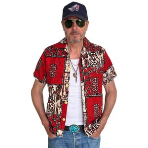 Med. Vintage 70s Hawaiian cotton shirt made by Island Creations. Size Medium