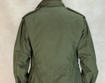 Small Reg. Alpha Industries Authentic 1976 US M-65 Field Jacket