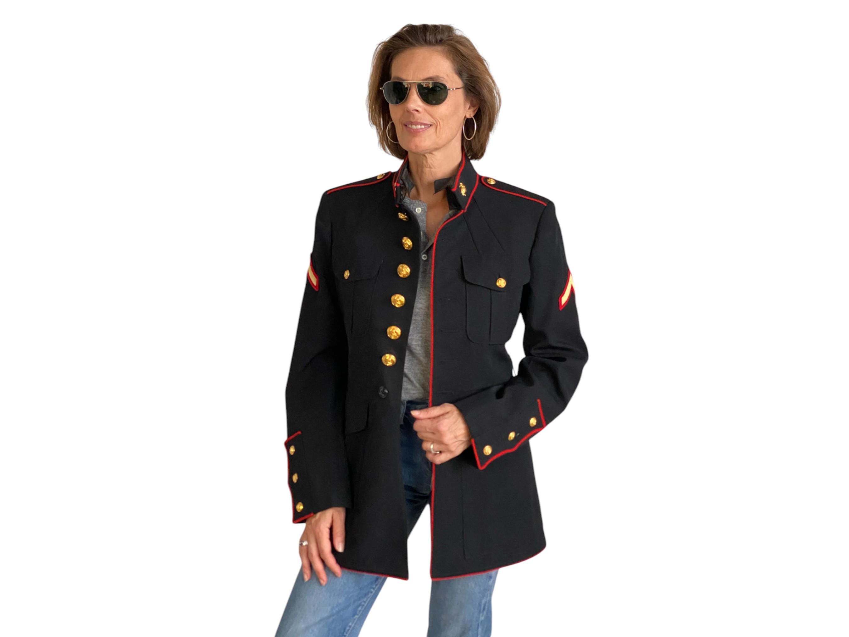 Vintage US Marine Corps Dress Jacket: Authentic Military Coat