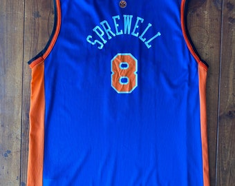 Size 44. Vintage 90s Champion New York Knicks #8 Latrell