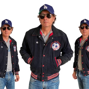 Med. Black Vintage Corduroy Soccer jacket Made in USA
