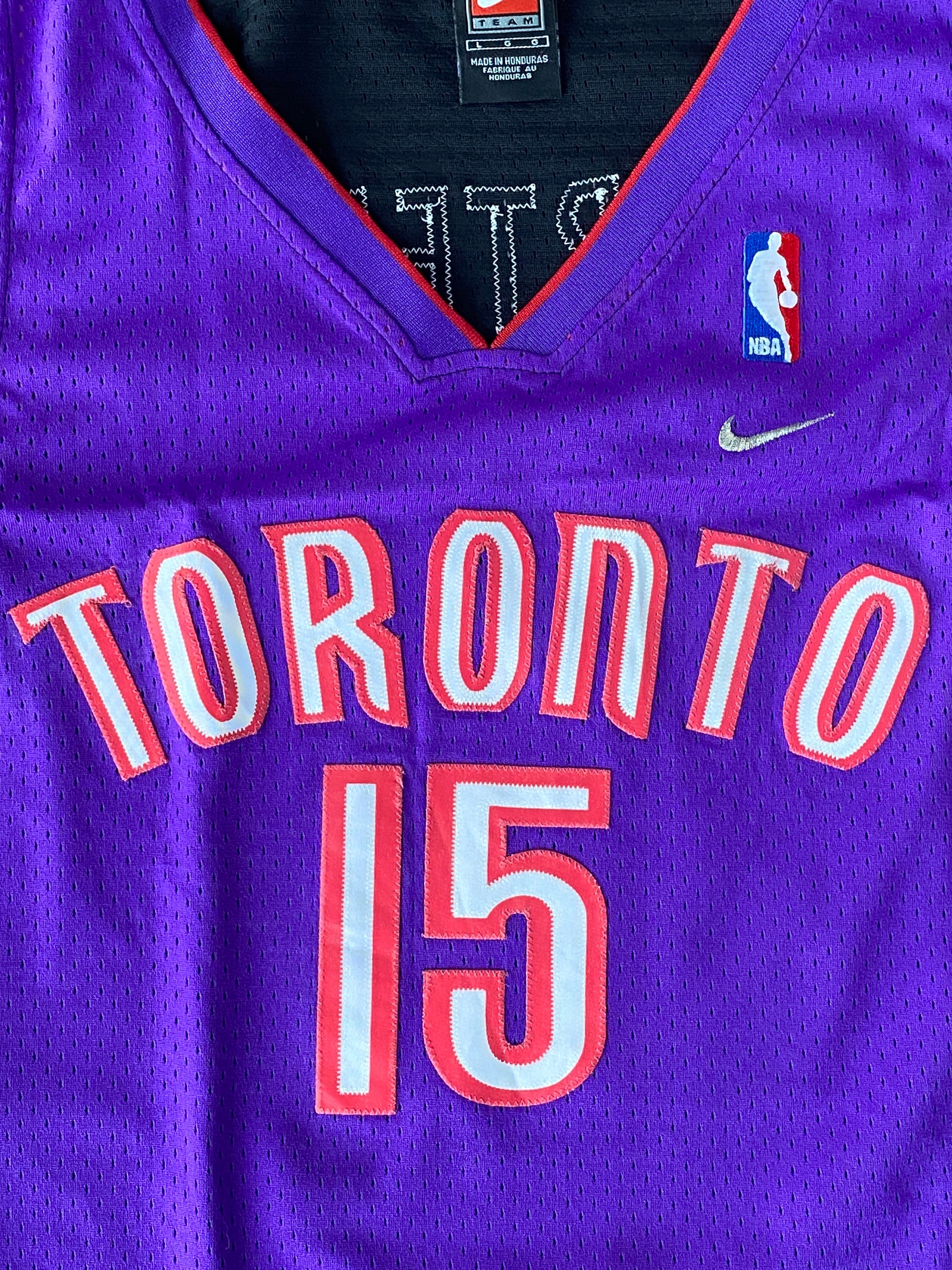 VINCE CARTER TORONTO RAPTORS VINTAGE NIKE JERSEY BRAND NEW WITH TAGS SIZE  MEDIUM for Sale in Los Angeles, CA - OfferUp