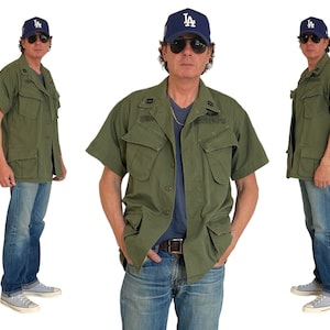 Medium. Authentic 1967 US Air Force vintage Vietnam jungle jacket.