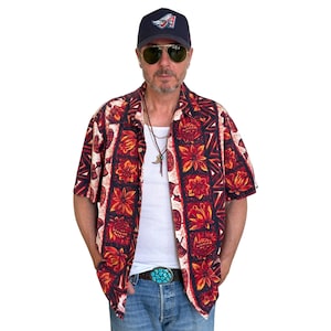 XL. Vintage 70s Hawaiian cotton shirt made in Hawaii by Maikai