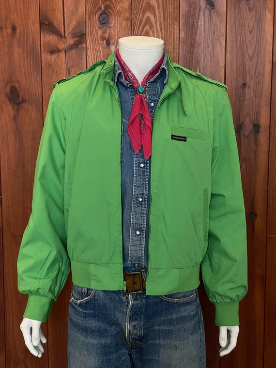 Size 44 ( Large ) Vintage 80s members Only cotton jacket