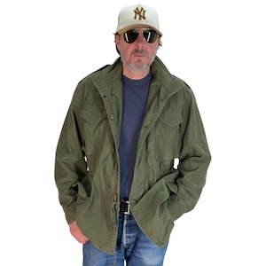 Med Long. Authentic 1980 US Army M-65 field jacket. Military