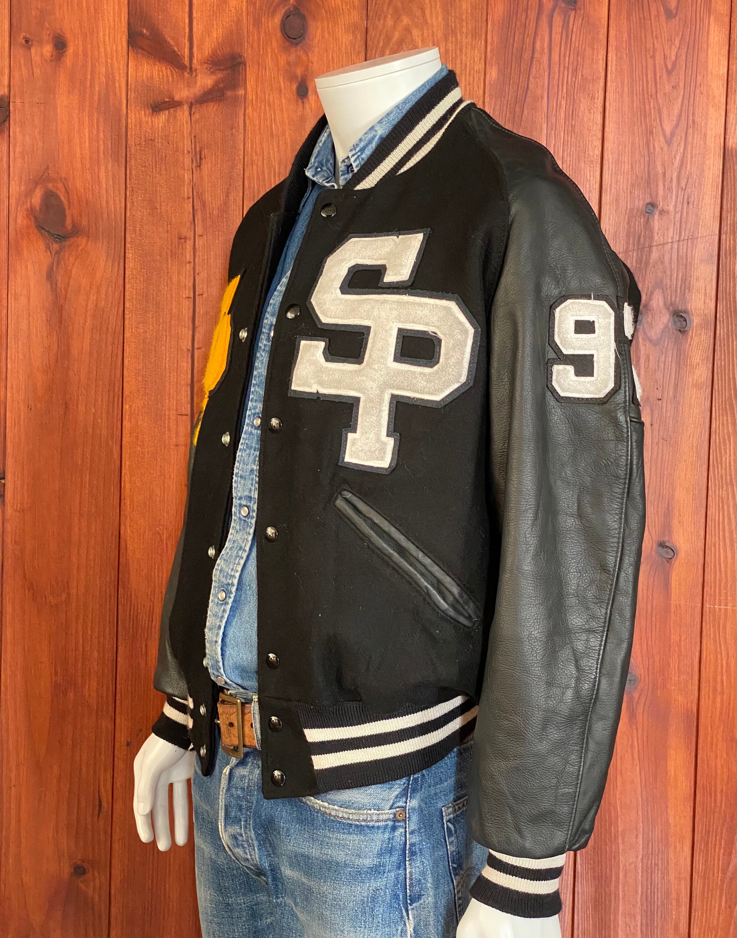 Size M. Made in USA 90s Original Vintage Letterman Varsity Size M. Made in USA 90s Original Vintage Letterman Varsity