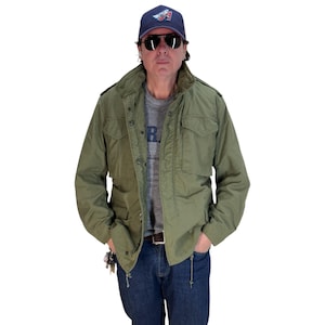 Small Reg. Authentic 1969 US M-65 field jacket Military
