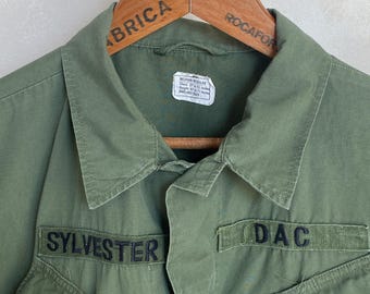 Medium Reg. Authentic 1967 US Army Vintage Vietnam Jungle Jacket