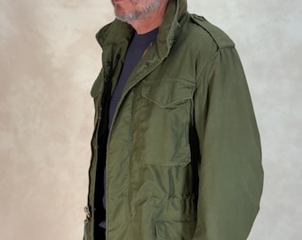 Small Reg. Alpha Industries Authentic 1976 US M-65 Field Jacket