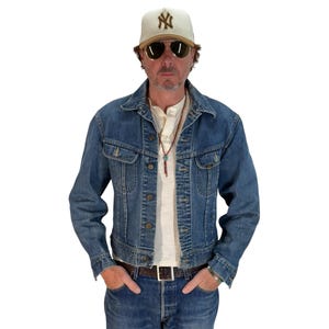 Size 40US / 50EU. Vintage 1970s Lee Denim Jacket – 2 Chest Pockets – Made in USA