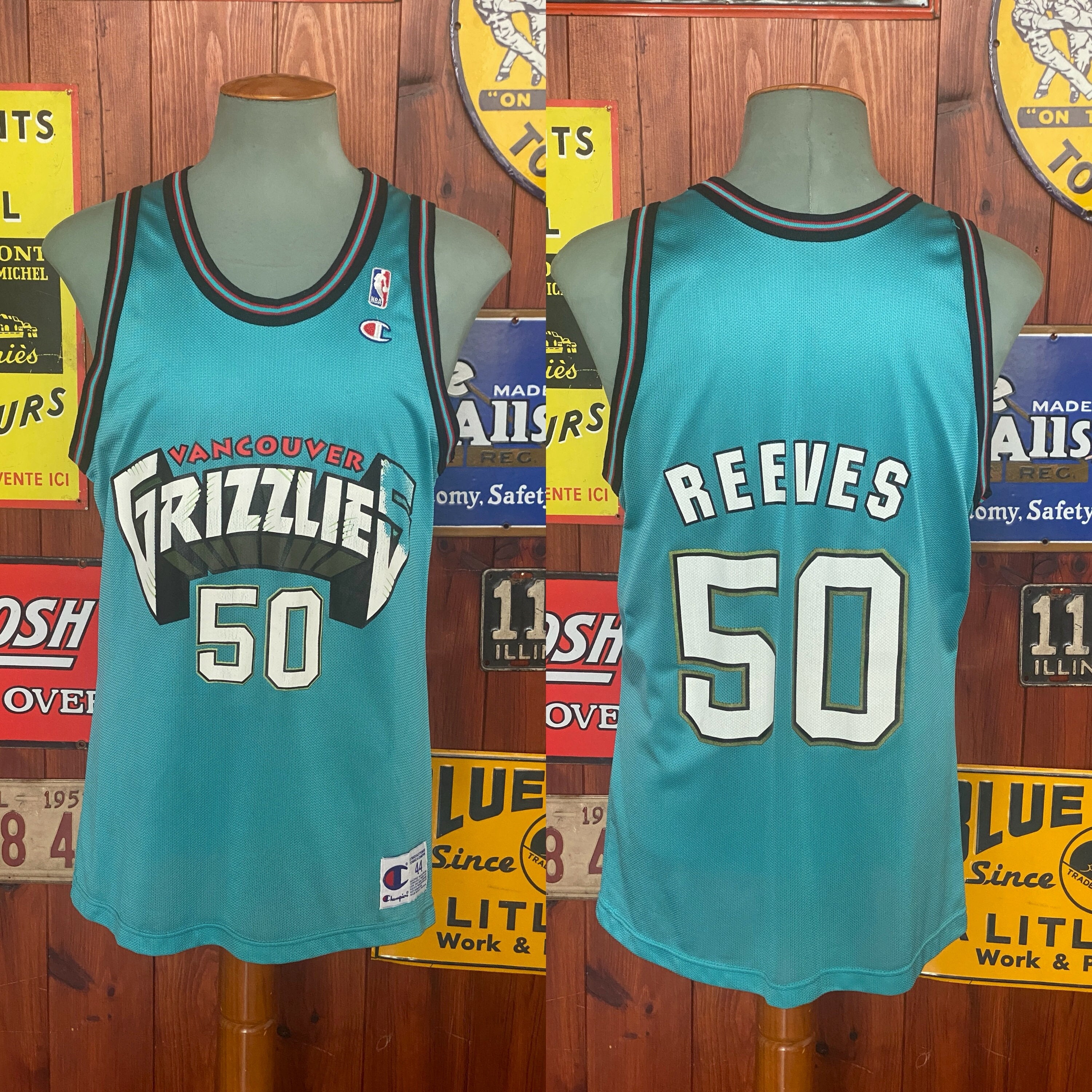 Behind the scenes of how the Grizzlies throwback uniform and