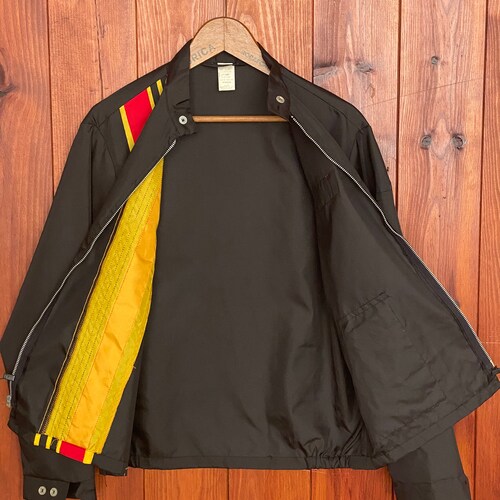 Size Med.Made In USA shops 70s Auto racing Vintage nylon jacket made by Swingster
