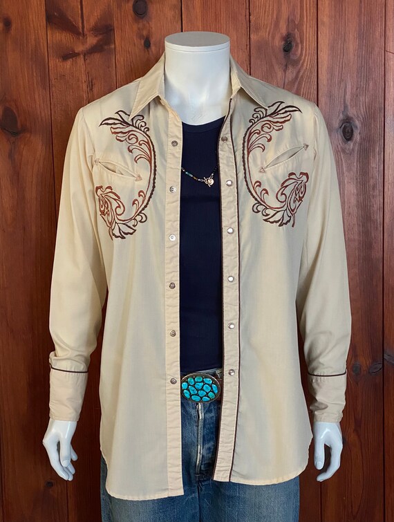 Size M. Vintage 70s Floral Embroidered 