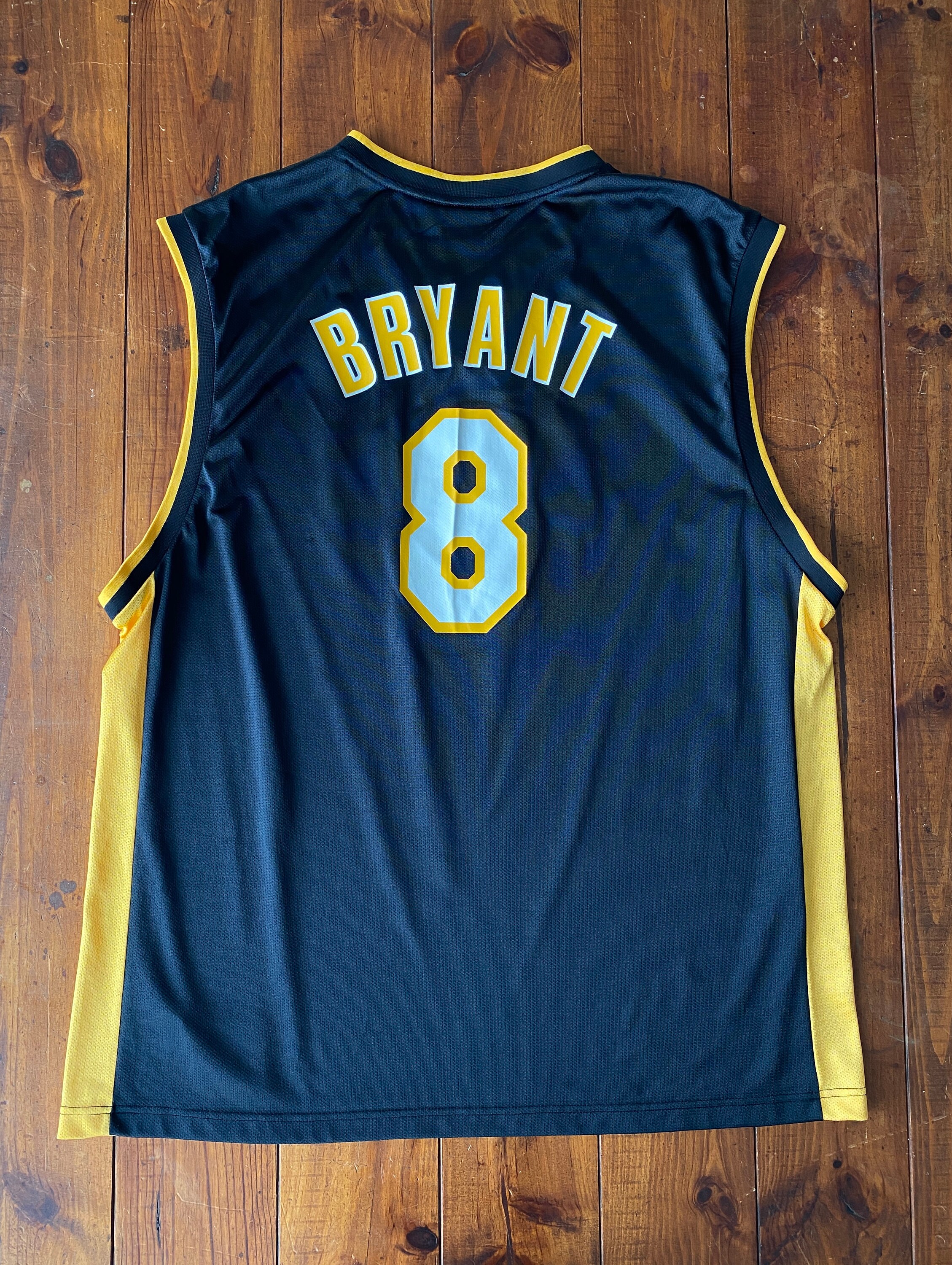 Reebok Team Apparel NBA Los Angeles Lakers Kobe Bryant #8