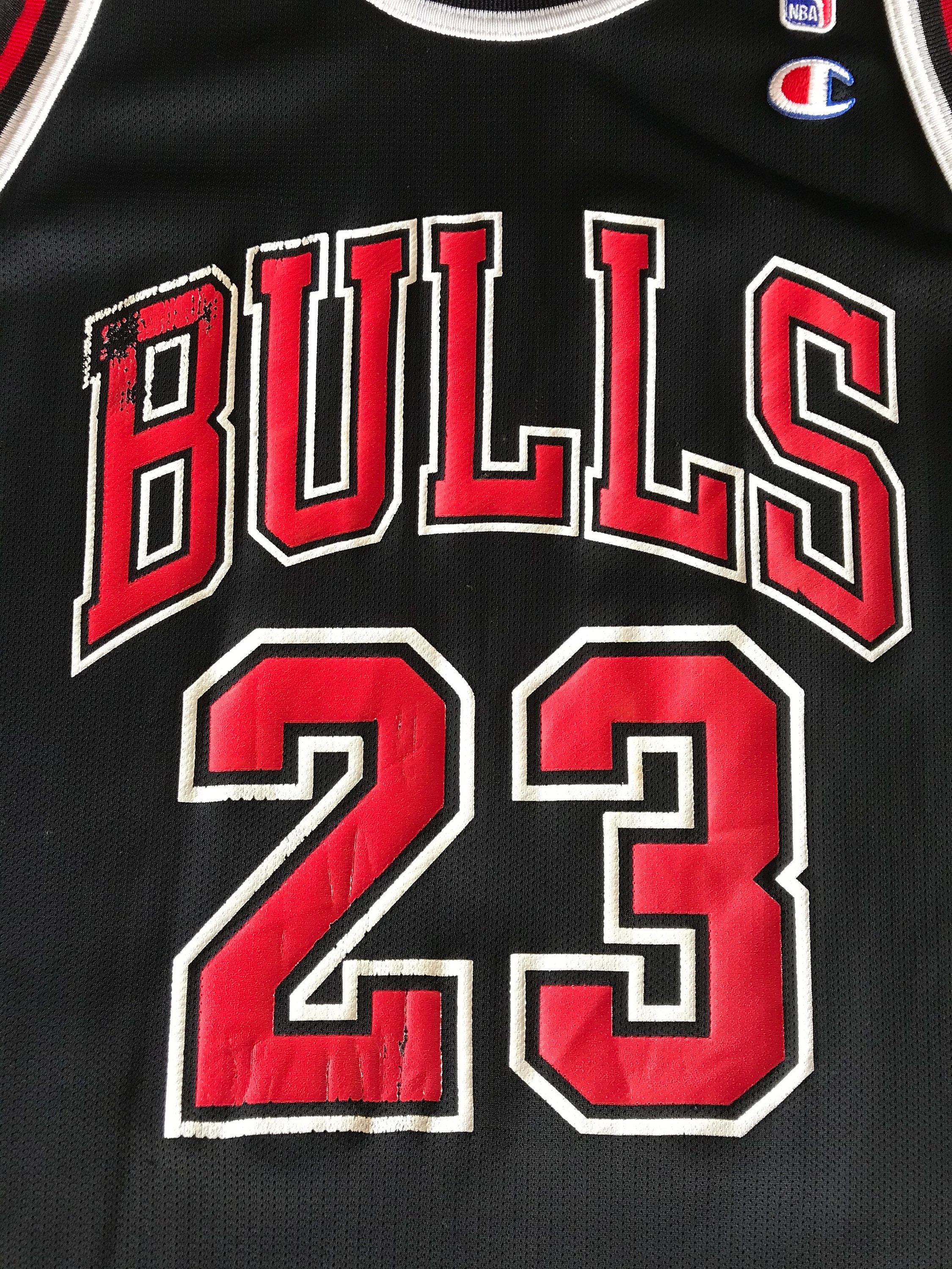 100% Authentic Michael Jordan Mitchell Ness 96 97 Bulls Jersey L 14/16 Youth Boy
