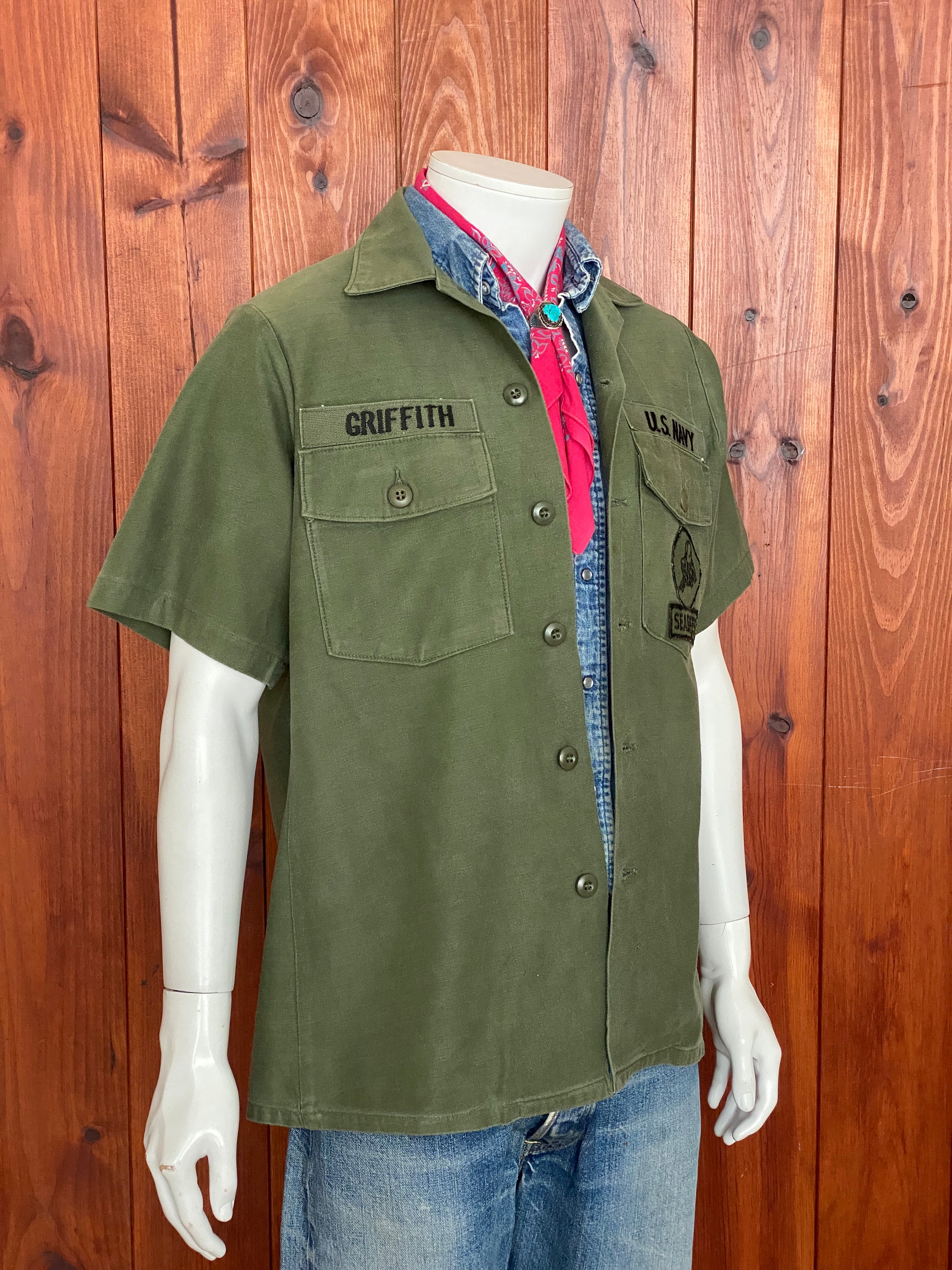 サイズ M。本物の Seabees 米軍 70 年代ベトナム戦争時代の