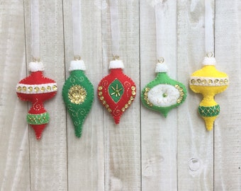 Vintage  Style Christmas Ornament Kit DIY, Makes 5 Bright, Felt Embroidery Sewing Pattern, Wool Felt, Sequins, Hand Sewing Pattern Craft