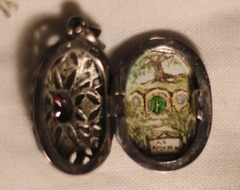 Vintage Locket with real Grenade stone | The Shire Painting| J.R.R. Tolkien | The Lord of the Rings | Middle-earth