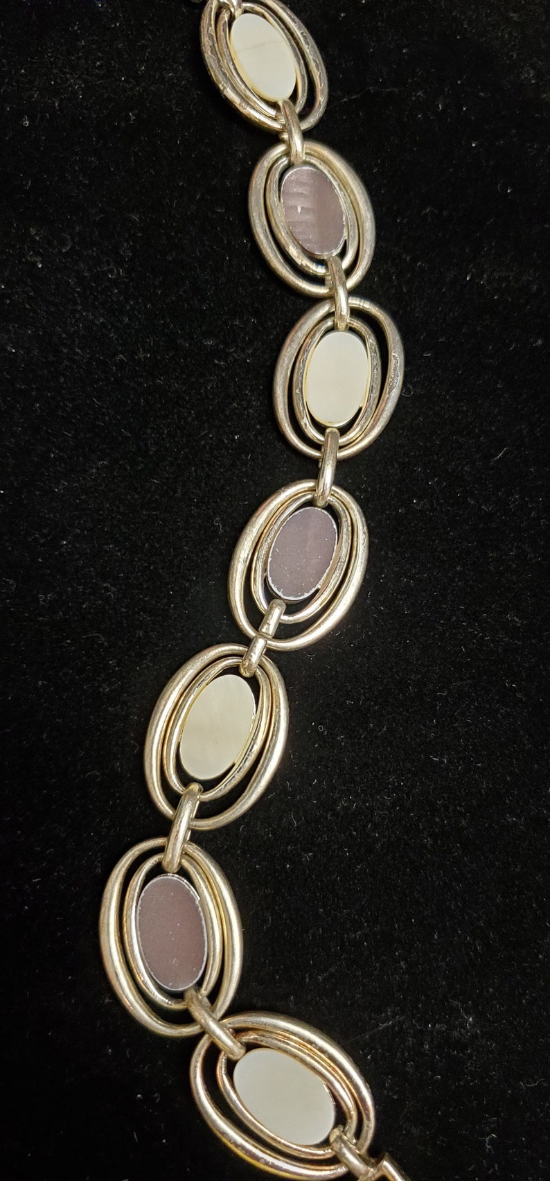 Mid Century Modern White And Brown Oval Link Bracelet in Silver tone