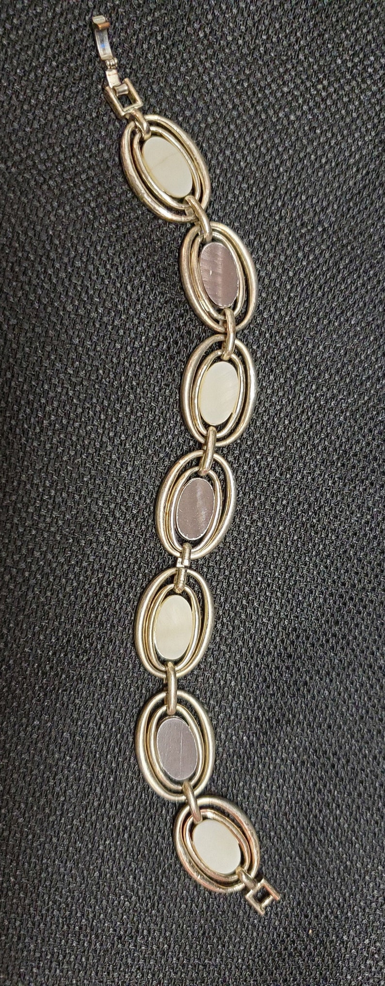 Mid Century Modern White And Brown Oval Link Bracelet in Silver tone
