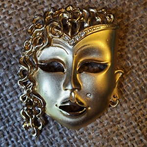 Vintage Golden Goddess Brooch