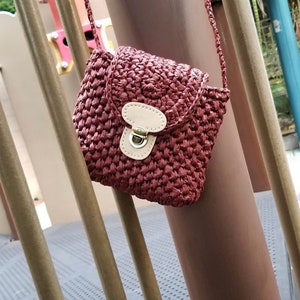 Bolso bandolera Raffia tejido a mano - Bolso bandolera hecho a mano - Bolso rojo vino