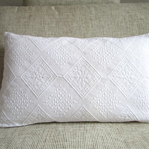 Decorative cushion 35 cm x 60 cm vintage cotton with inlet polyester filling image 1