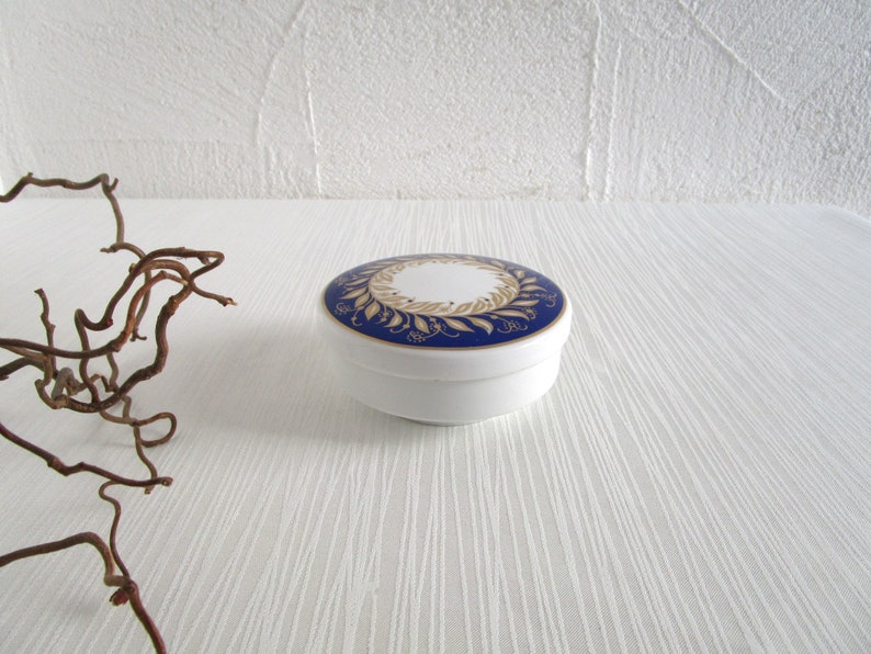 Vintage lidded box porcelain jewelry box storage order decoration Thomas Germany image 3