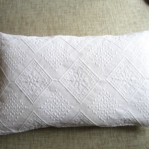 Decorative cushion 35 cm x 60 cm vintage cotton with inlet polyester filling image 5