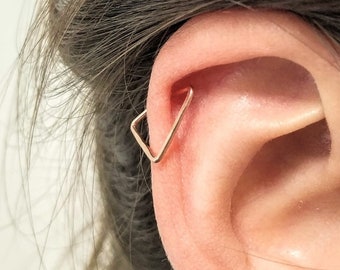 Helix Ohrring, DREIECK Helix Piercing, Helix Schmuck, Helix Hoop Ohrring, dreieckiger Ohrring