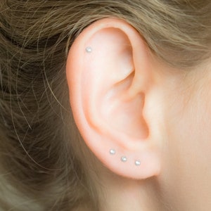 Helix Stud - Orecchino a perno di cartilagine - Piccolo Helix Dot Stud - Piercing Helix - Orecchino Helix in argento sterling - Semplice piercing Helix