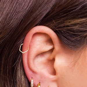 Orecchino a elica esagonale - Piercing a elica in oro - orecchini a cerchio a elica - orecchini a cerchio esagonali - piercing esagonale
