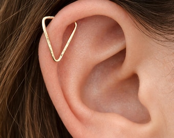 Triangle Helix Earring - Cartilage Piercing - 18 Gauge Helix Ring Sterling Silver or 14k Gold Filled, Rose Gold Geometric Jewelry