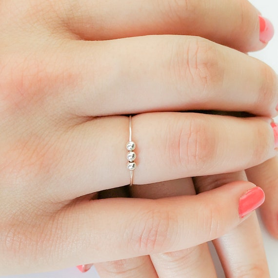 Silber Anxiety Ring verstellbarer Angst Ring Stapelring Angst Ring mit 3 Perlen Sorgen Ring Spinner Ring Stress Ring Etsy