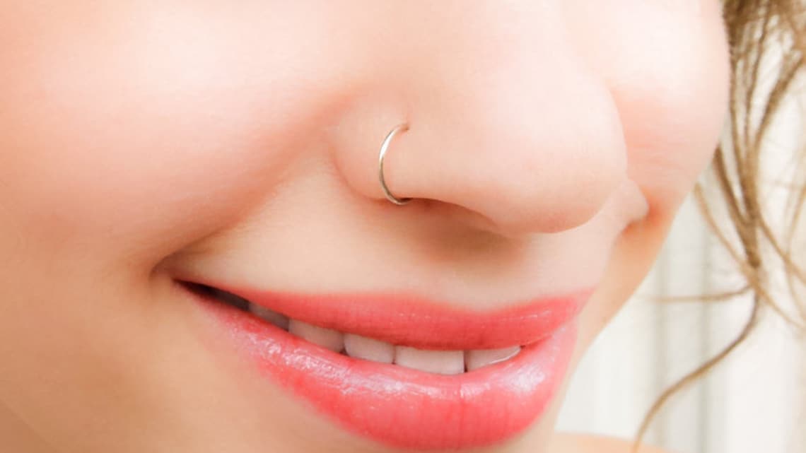 Rosen Nasenpiercing Aus 925er Sterlingsilber Mit Zirkonia - Romantischer Nasenring Für Damen