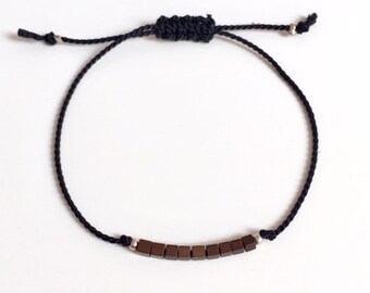 minimalist bracelet made of silk with hematite
