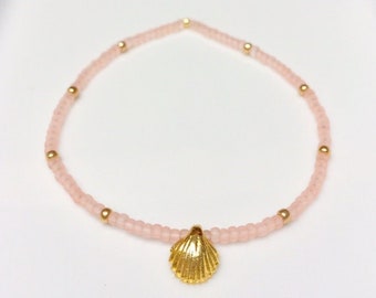 Bracelet with shell pendant, friendship bracelet, rocaille beads