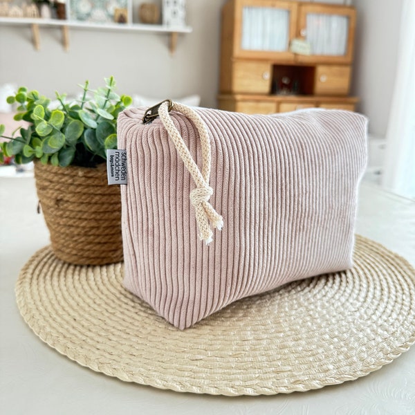 IDA sac cosmétique cordon blush rose // trousse de maquillage / trousse de maquillage / sac boxy / trousse de toilette // cordon de meuble tissu rose clair fleurs végétaliennes