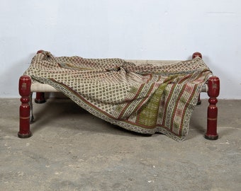 Kantha Decke vintage 153x218cm, Bettüberwurf, Überdecke, Plaid, Saris, Indien