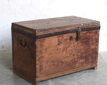 Vintage plain brown wooden chest, rustic, wooden chest, coffee table, side table, storage, Indian wooden chest, indie