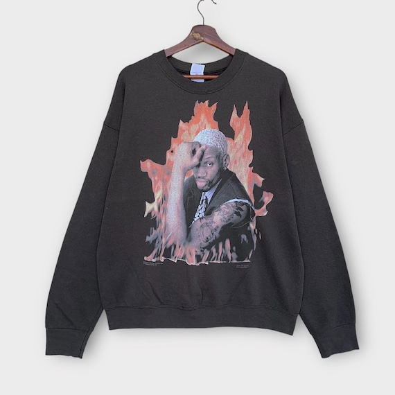 DENNIS RODMAN Vintage 1990s Crewneck Sweatshirt Fire Graphic NBA Bulls  Big Logo Basketball Streetwear 1996 Size L