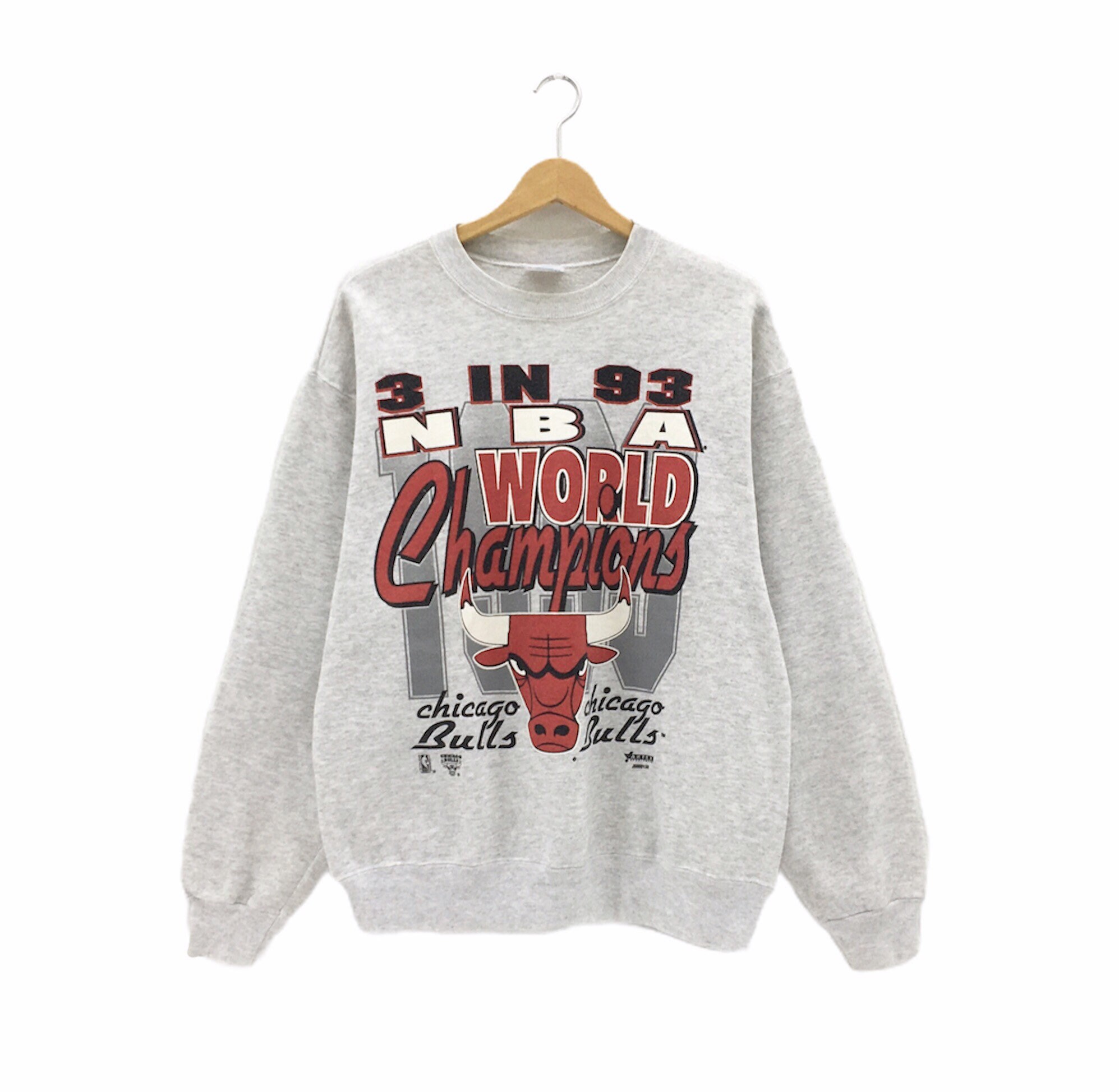 Vintage 90s Oversized Chicago Bulls Red Logo Sweatshirt – Total Recall  Vintage