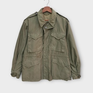 True Vintage M1943 - US Army Militärjacke Grün M43 WWII Feldjacke Vintage Distressed 40er Jahre WW2 Inspektor Ausgestellt / Größe M