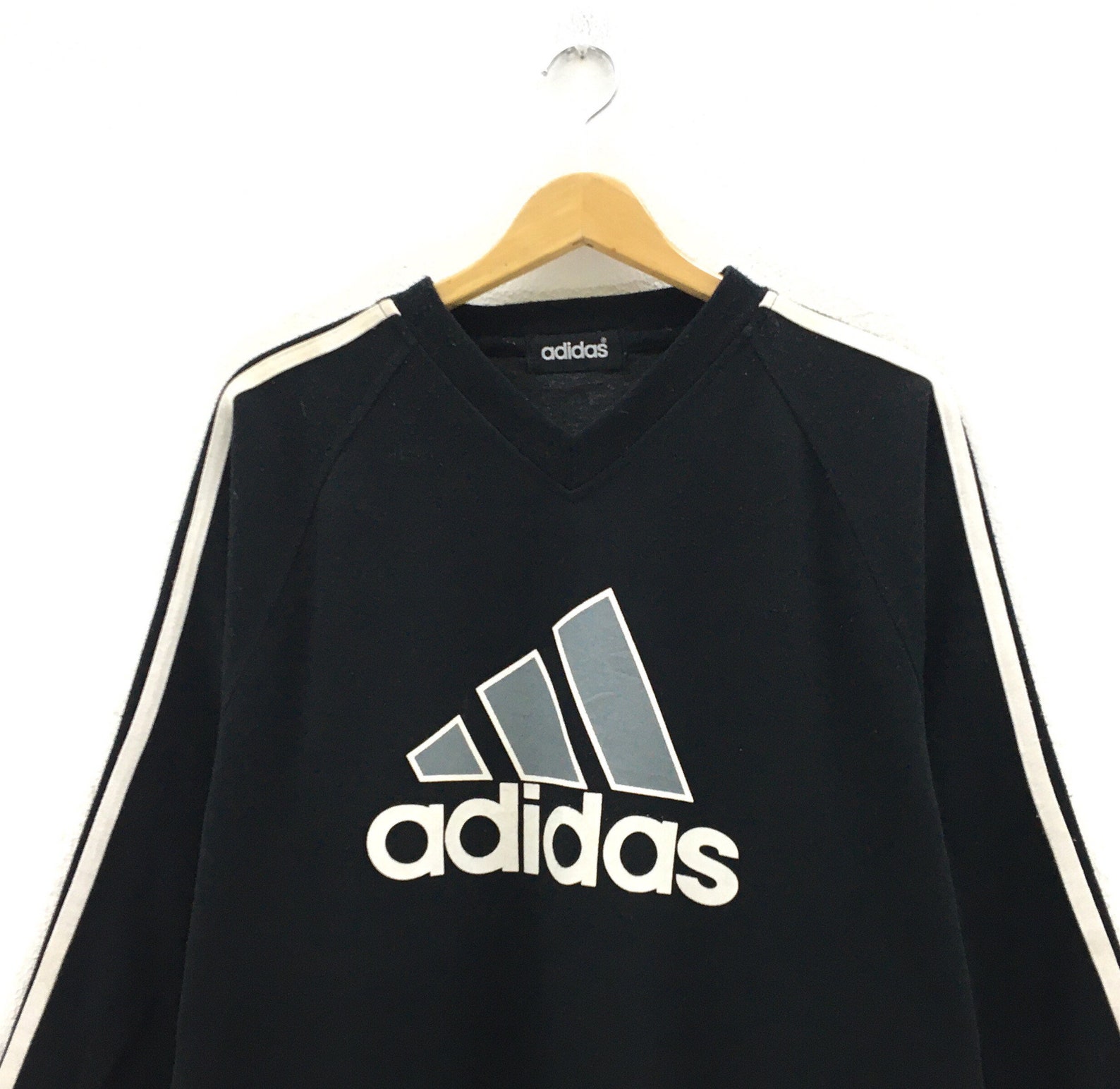 adidas crewneck vintage