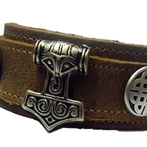 Bracciale in pelle avvolgente con martello di Thor