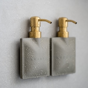 Dozownik mydła JUNGLE, z uchwytem ściennym na klej, bez wiercenia, 1 szt.